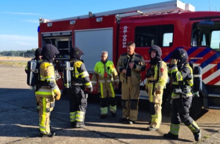 Brandweerteam Brakel oefent in Duitsland