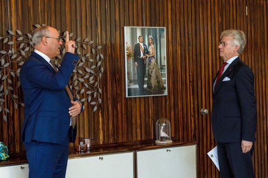 Burgemeester Henny van Kooten beëdigd