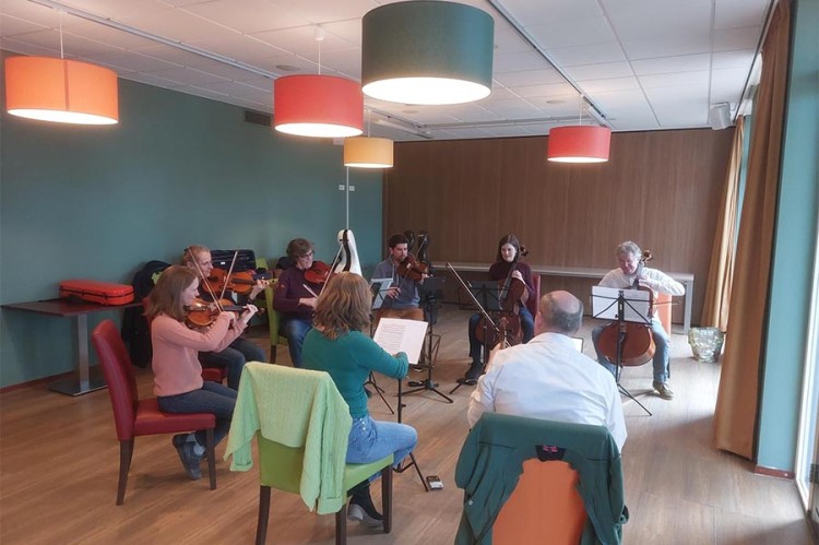 Strijkersconcert Adhoc-tet in Grote Aak 