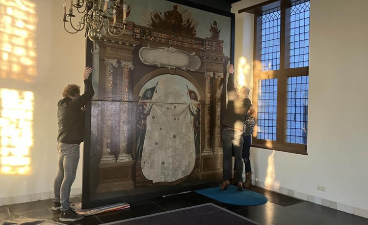 Huzarenstukje op Ammersoyen met een schilderij van 12m2