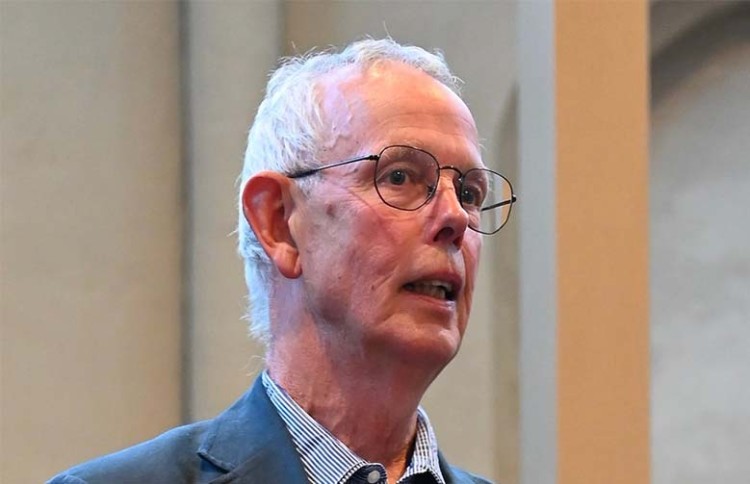 Tiny Kox trapt bij SP Zaltbommel politieke jaar af
