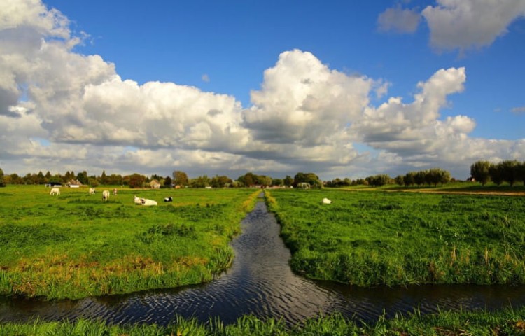 Waterschap controleert weer het onderhoud van sloten
