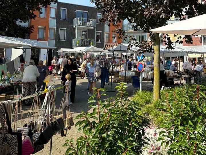 Geweldige marktdag ‘t Slot Gameren levert mega-opbrengst op