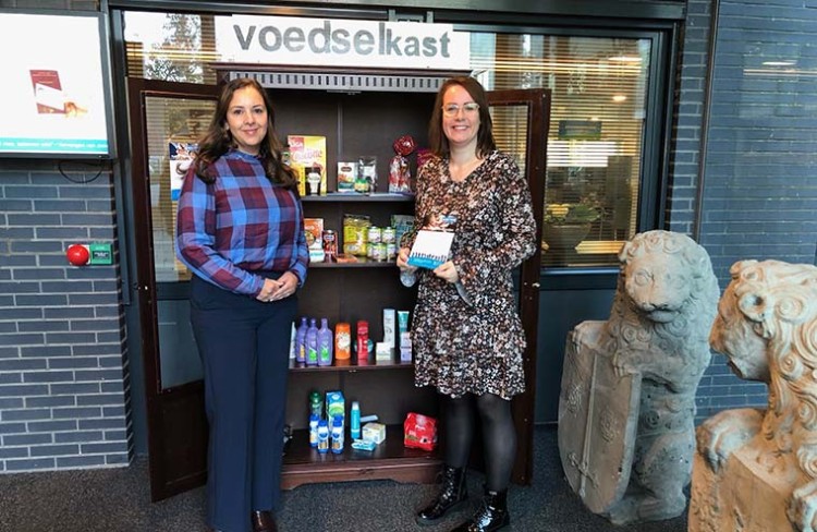 Voedselkast in gemeentekantoor maakt armoede zichtbaar