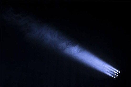Verlichte vestingwallen ''We sluiten de Linies':