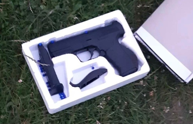 Politie rukt uit voor ‘jongeren met vuurwapen’