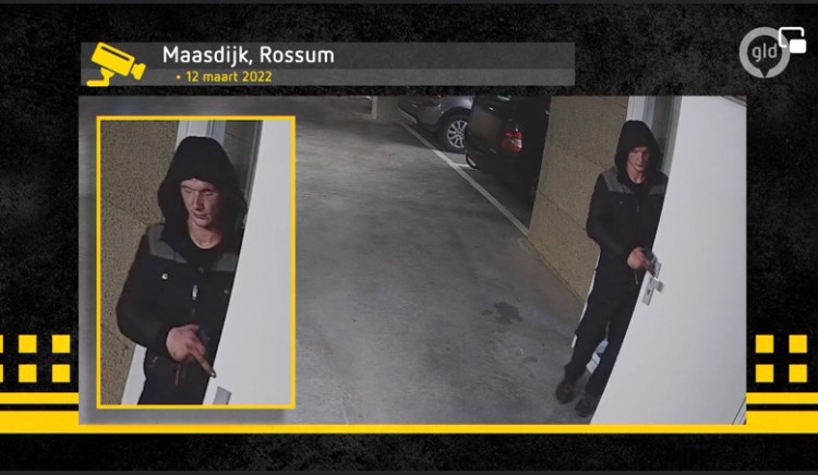 Onbekende man breekt in bij wooncomplex en staat herkenbaar op beeld