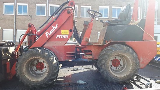 Wie is de eigenaar van deze knikmops?