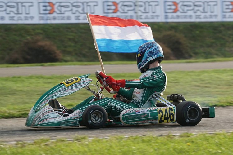 Ties van Wijk sluit Junioren-tijd af met clean sweep en NK-titel
