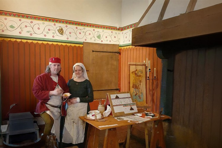Kasteel Ammersoyen: & Aan Het Werk