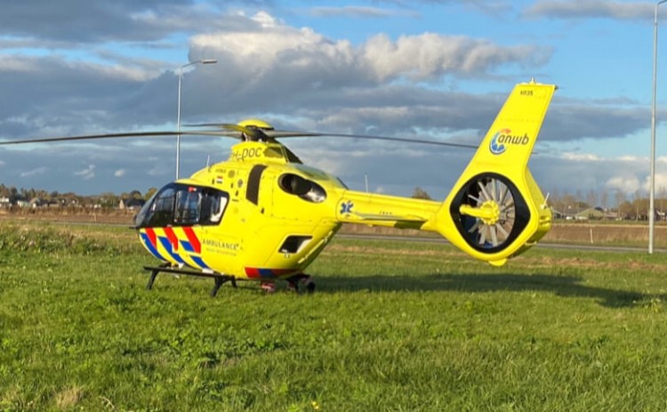 Vrouw raakt ernstig gewond door beknelling in machine