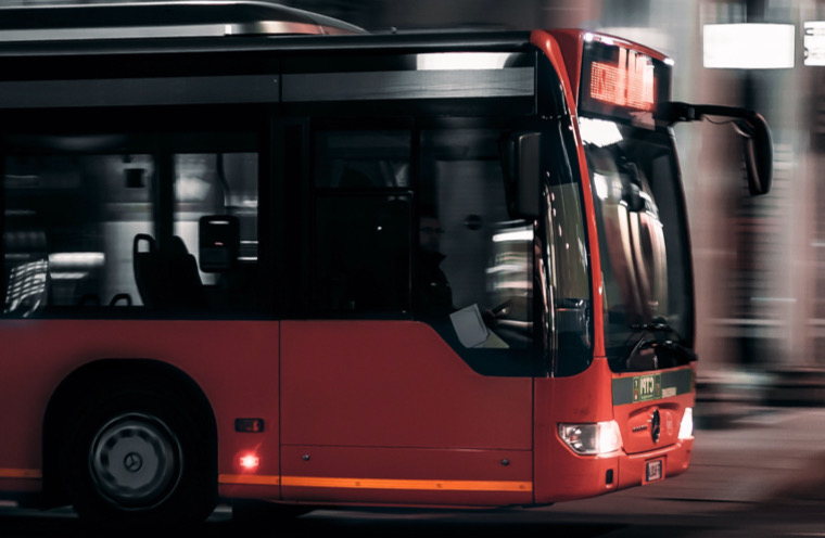 Busreis vanuit de Bommelerwaard naar Rotterdamse samenzangavond